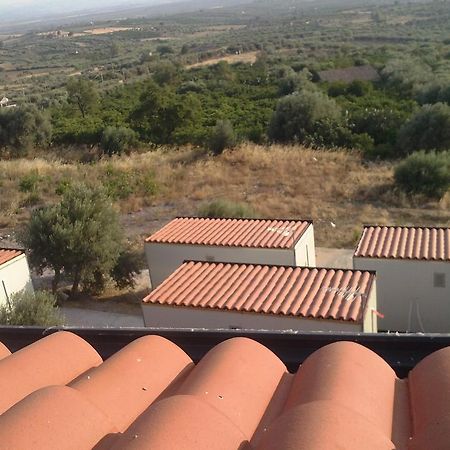 Sivillage Motta SantʼAnastasia Extérieur photo